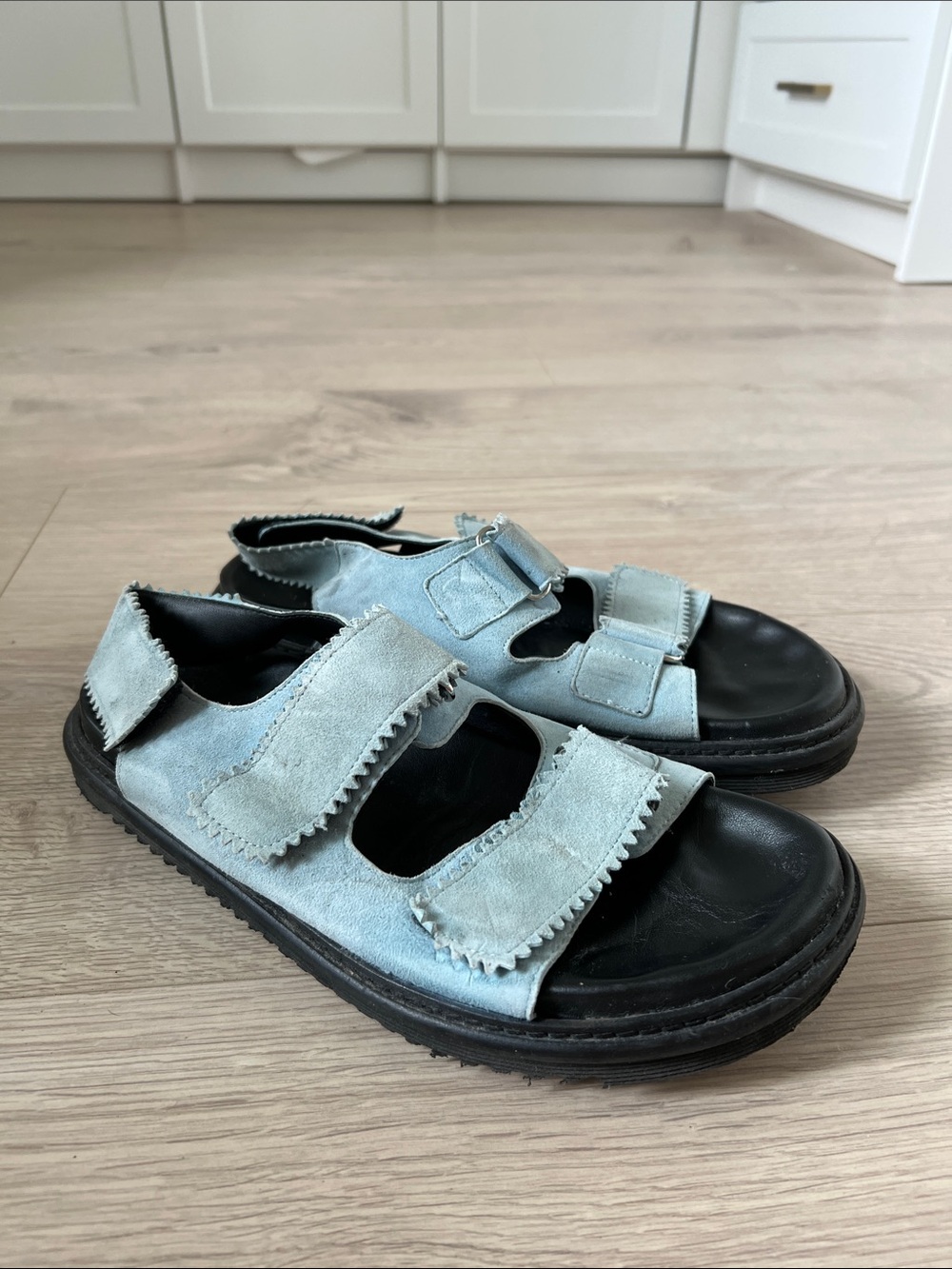 Maguire Suede Light Blue Velcro Sandals